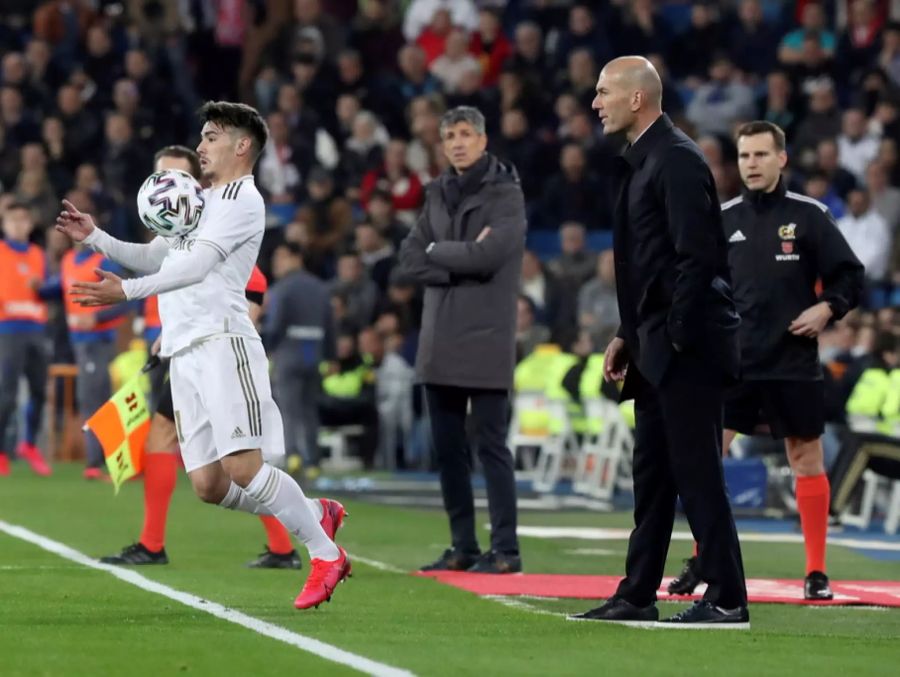 Im Champions-League-Achtelfinale triff City nun auf Real Madrid mit Trainer Zinedine Zidane.