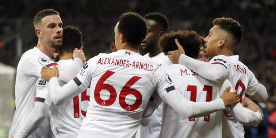 Liverpool gewinnt gegen West Ham United mit 2:0.