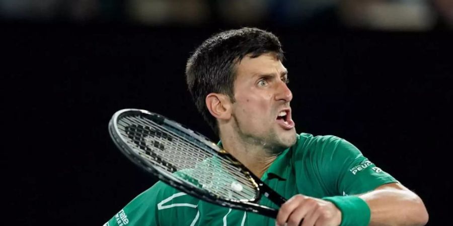 Novak Djokovic ballt nach einem Sieg die Faust. Foto: Michael Dodge/AAP/dpa