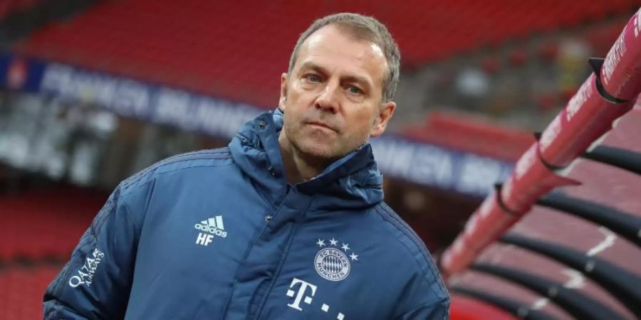 2:5 in Nürnberg! - Mit diesem Ergebnis gegen den Drittletzten der 2. Liga kann Bayern-Trainer Hansi Flick nicht zufrieden sein. Foto: Daniel Karmann/dpa