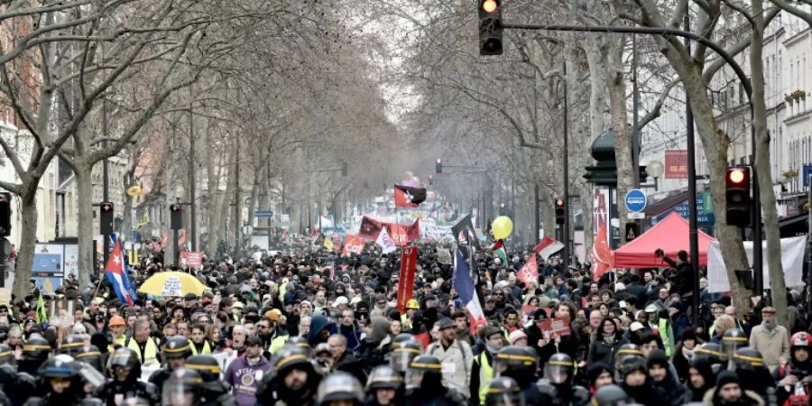 Demonstranten in Paris