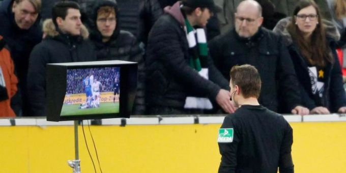 Weiterhin unbestritten: Der Videobeweis. Videobeweis