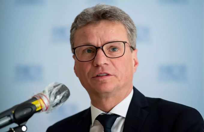 Bernd Sibler (CSU), Wissenschafts- und Kunstminister von Bayern, spricht auf einer Pressekonferenz der bayerischen Universitätskliniken. Bernd Sibler