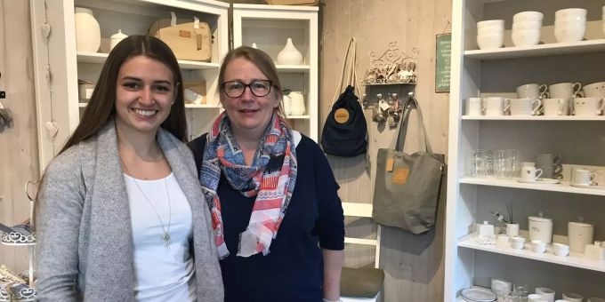 Stefanie und Gabriela Altorfer erfüllen sich einen lang ersehnten Traum vom eigenen Accessoire-Laden inklusive Kaffee.