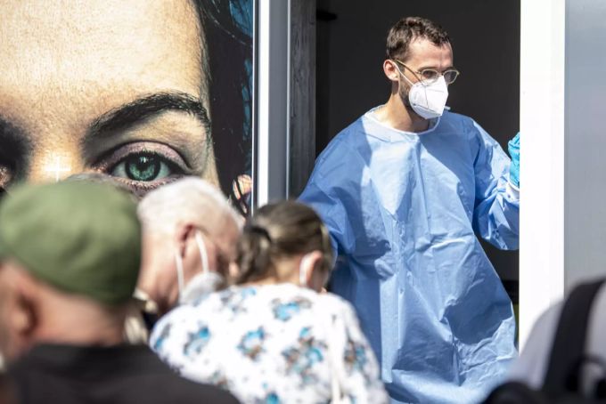 Die Bewältigung der Corona-Pandemie, merkel