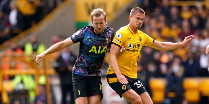 Harry Kane gibt gegen Wolverhampton sein Comeback für Tottenham. Harry Kane