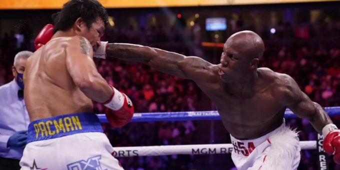 Manny Pacquiao (links) unterlag Yordenis Ugás nach Punkten. Manny Pacquiao