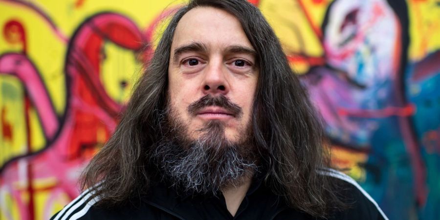 Der Künstler Jonathan Meese hasst das «ständig befeuerte Geschrei vom Weltuntergang».