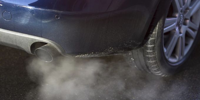 Ab 2040 dürfen in der Stadt Luzern keine Autos mehr immatrikuliert werden, die Abgas ausstossen. (Symbolbild) Ab 2040 dürfen in der Stadt Luzern keine Autos mehr immatrikuliert werden, die Abgas ausstossen. (Symbolbild)