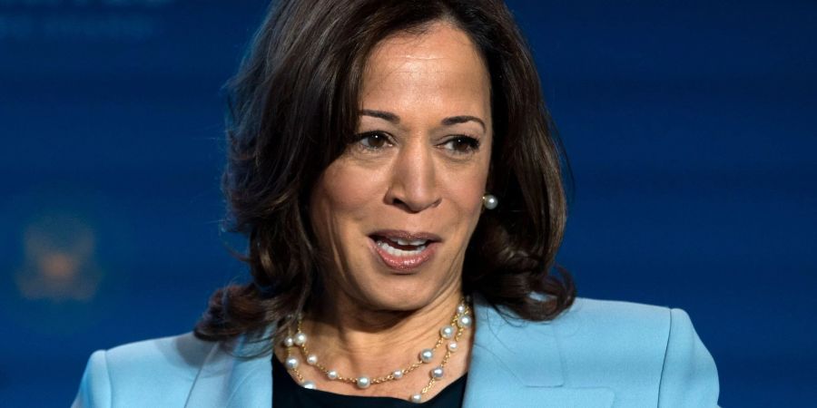 US-Vizepräsidentin Kamala Harris reist nach Japan, wo sie auch an einem Trauerakt teilnehmen wird.