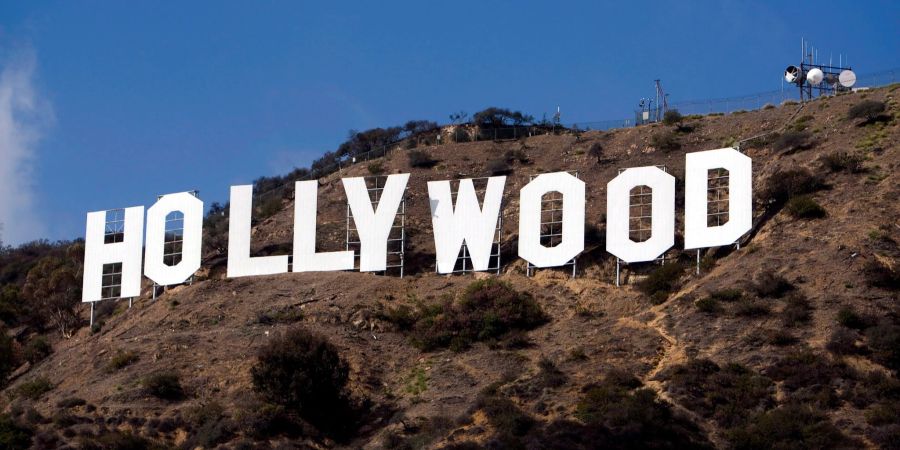 hollywood sign