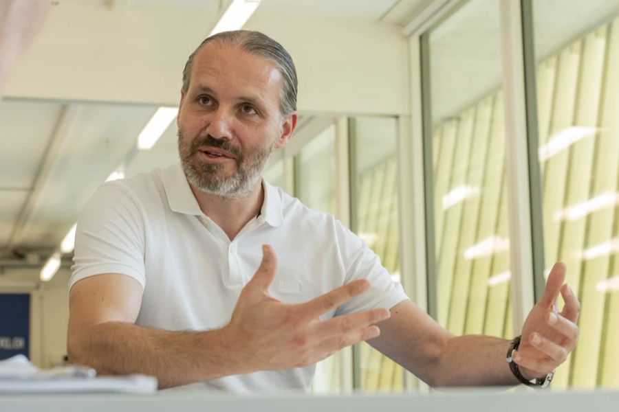 Sportchef Remo Meyer sorgt beim FC Luzern für Unruhen.