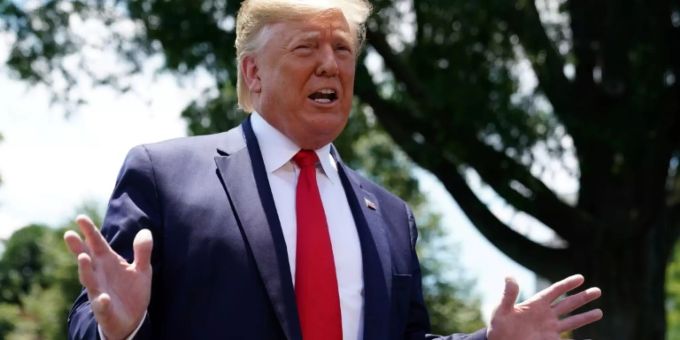 Trump beim Verlassen des Weissen Hauses. (Archivbil) Donald Trump