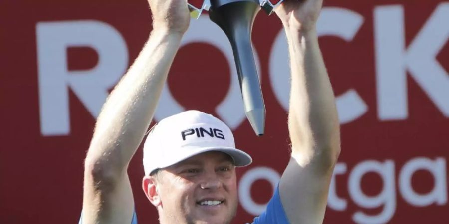 Nate Lashley jubelt über seinen Turniersieg in Detroit. Foto: Carlos Osorio/AP