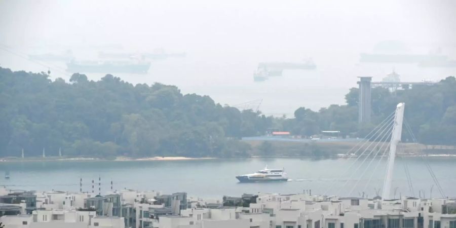 Ungesunder Nebel über Singapur