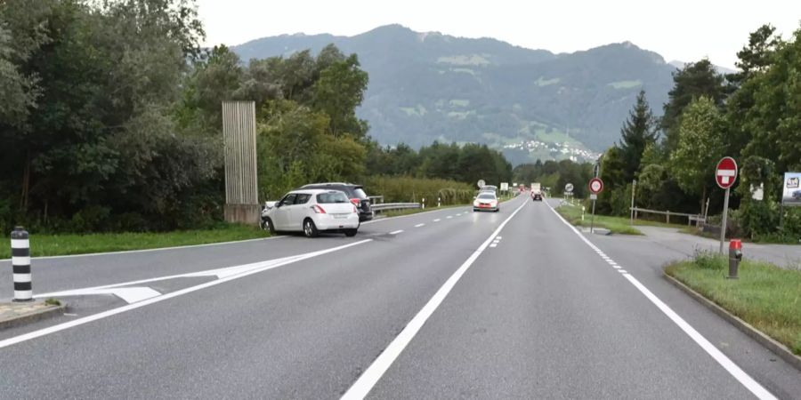Beim Überqueren der Strasse Auto übersehen