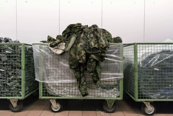 Damit die Bettwanzen sich nicht weiter ausbreiten können, steht nun eine gründliche Reinigung sämtlicher Textilien und Gegenstände an. Wanzen Militär