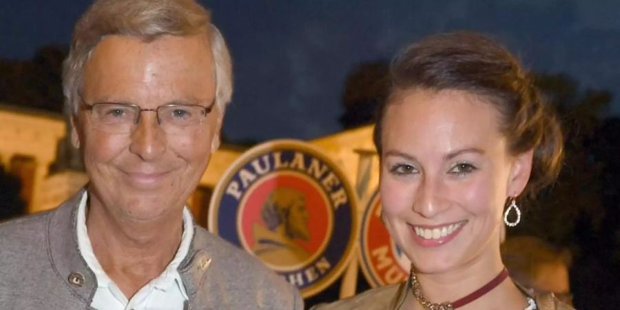 CDU-Politiker Wolfgang Bosbach und seine Tochter Caroline beim Oktoberfest. Foto: Felix Hörhager