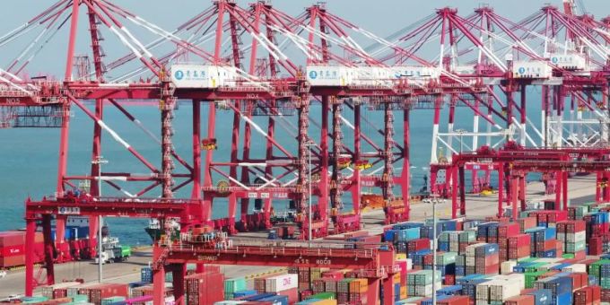 Die USA führten Strafzölle auf chinesische Waren ein. Trotzdem weitete sich das Defizit der Handelsbilanz mit China im Juli weiter aus. Handelsbilanz