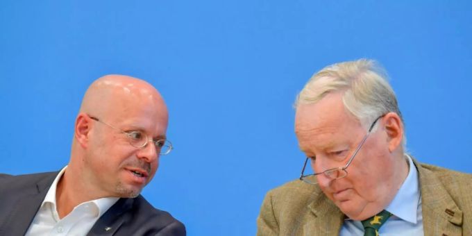 Die AfD-Politiker Andreas Kalbitz und Alexander Gauland Die AfD-Politiker Andreas Kalbitz und Alexander Gauland