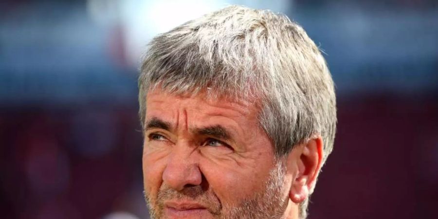 Der Düsseldorfer Trainer Friedhelm Funkel fand Uli Hoeness immer sehr gut. Foto: Thomas Frey