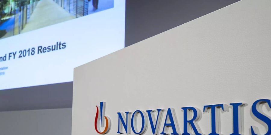 Der Basler Pharnakonzern Novartis will Aktien zurückkaufen und mittelfristig noch mehr sparen. (Archivbild)