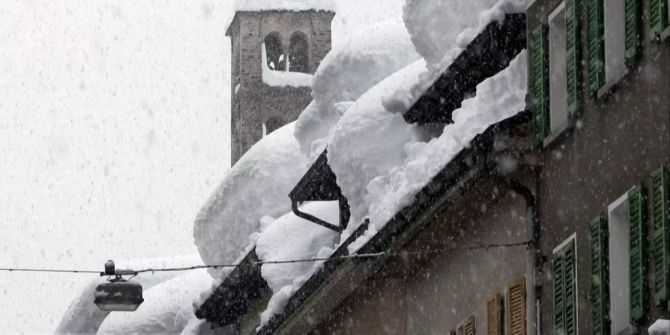 Airolo Schnee Schweiz