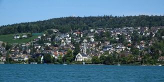 Gemeinde - Erlenbach ZH: Haus am Heslibach bezugsbereit