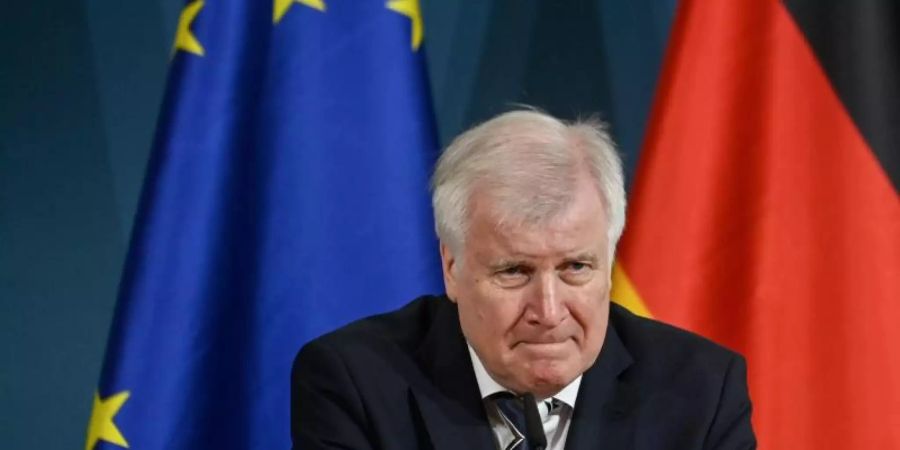 Hatte die neuen Einreiseregeln bereits angekündigt: Bundesinnenminister Horst Seehofer. Foto: John Macdougall/AFP/dpa