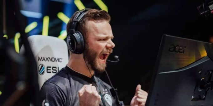 Für TSM um Matthew «Achieved» Solomon lief beim Finale der US-Division alles nach Plan. (Archivbild). Foto: Peter Chau/Ubisoft/dpa Für TSM um Matthew «Achieved» Solomon lief beim Finale der US-Division alles nach Plan. (Archivbild). Foto: Peter Chau/Ubisoft/dpa