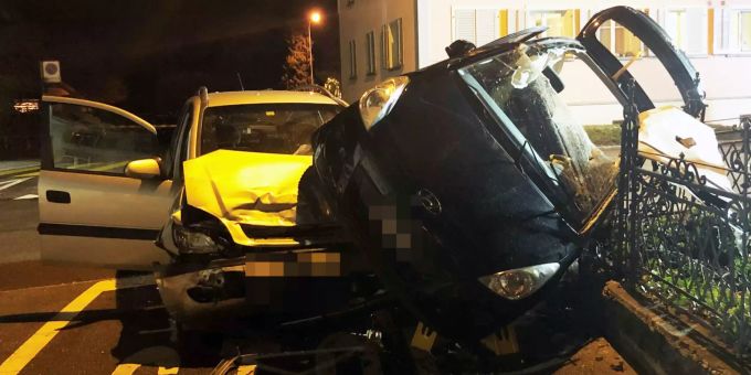 Es entstand Sachschaden von einigen Zehntausend Franken. Unfall