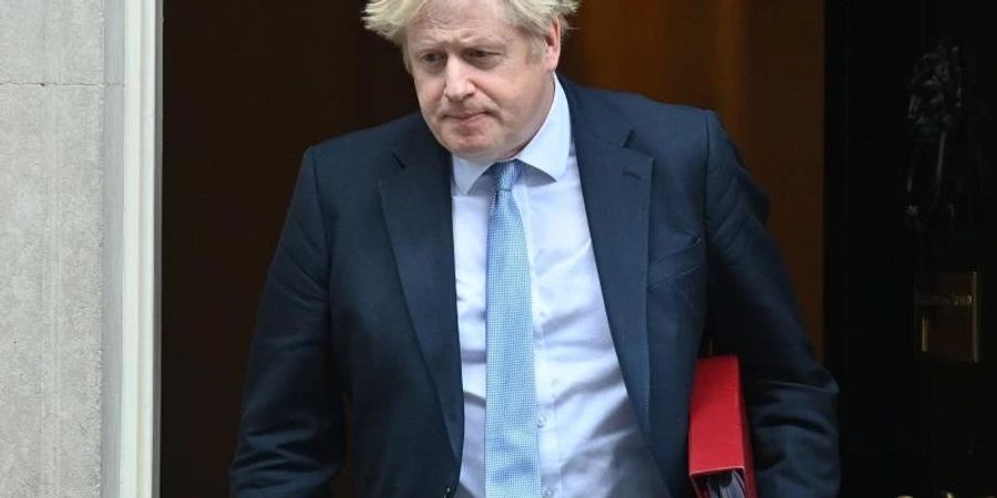 Boris Johnson steht auch parteiintern in der Kritik - mehrere Abgeordnete fordern seinen Rücktritt. Foto: Victoria Jones/PA/dpa