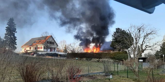 Titterten: Brand in einem Gartenhaus Titterten_Brand_Gartenhaus