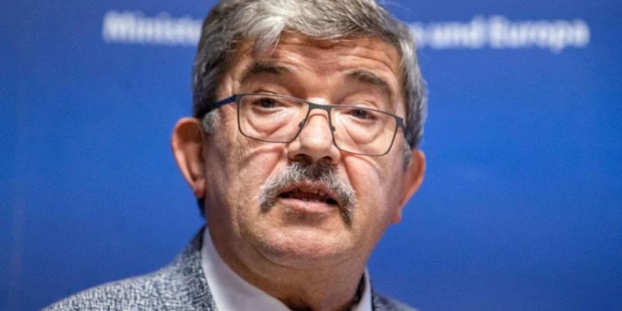 Lorenz Caffier war nach Bekanntwerden der Pistolen-Affäre 2020 als Innenminister von Mecklenburg-Vorpommern zurückgetreten. Foto: Jens Büttner/dpa-Zentralbild/dpa