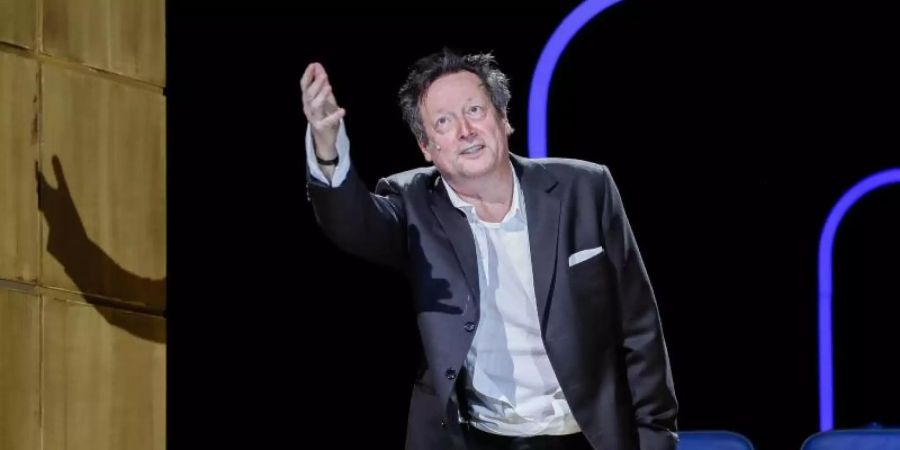 Matthias Brandt in der Fotoprobe zum Stück «Mein Name sei Gantenbein» im Berliner Ensemble. Foto: Gerald Matzka/dpa