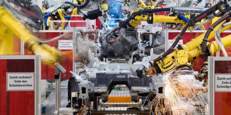 Auto-Produktion bei Volkswagen. Foto: Julian Stratenschulte
