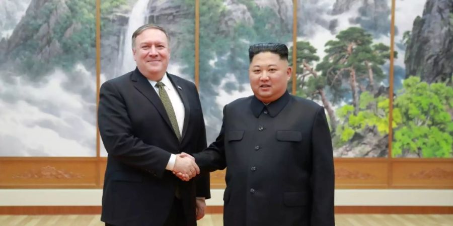 US-Aussenminister Pompeo (l.), nordkoreanischer Machthaber Kim