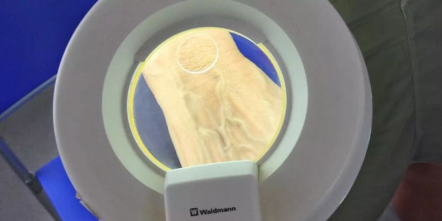 Ärzte bieten IGeL-Leistungen häufiger einkommensstarken Patienten an. Dazu gehören auch verschiedene Untersuchungen zur Krebsfrüherkennung. Foto: Karl-Josef Hildenbrand