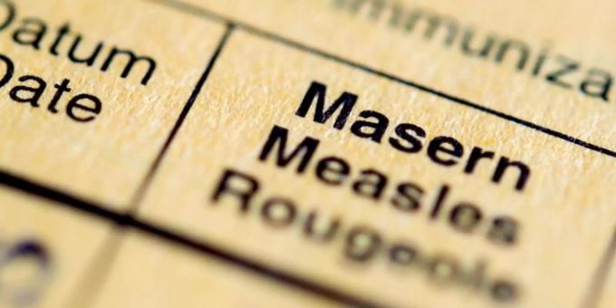 Bei der ersten Masern-Ipmfung erreichen die Bundesländer eine Impfquote von 95 Prozent. Häufig erfolgt jedoch die zweite Impfung zu spät. Foto: Hauke-Christian Dittrich Bei der ersten Masern-Ipmfung erreichen die Bundesländer eine Impfquote von 95 Prozent. Häufig erfolgt jedoch die zweite Impfung zu spät. Foto: Hauke-Christian Dittrich