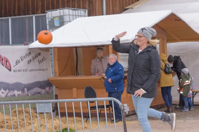 Rahel aus Möriken.