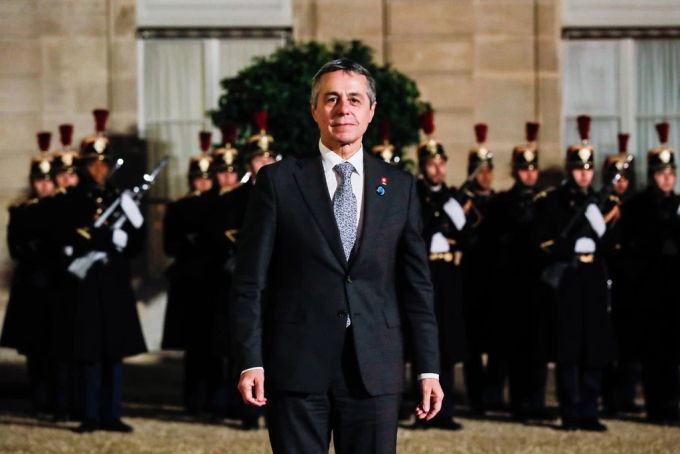 Ignazio Cassis traf am Freitag den französischen Präsidenten Emmanuel Macron. macron cassis