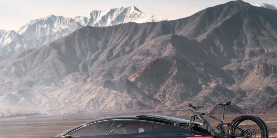 Reale Vision: Audi hat den Activesphere als geländegängiges viertüriges Coupé mit Pick-up-Funktion präsentiert.