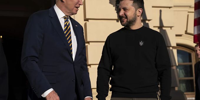 Wolodymyr Selenskyj ist Joe Biden dankbar. Wolodymyr