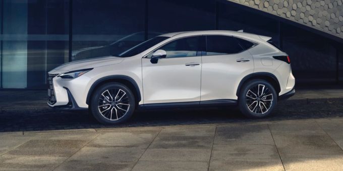 Von aussen ist die Modellpflege des Lexus NX für das Modelljahr 2023 nicht zu erkennen Lexus NX 2023 Facelift