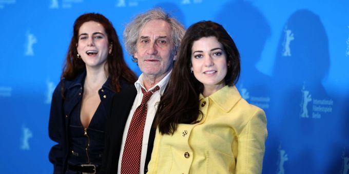 Lena Garrel (l-r), Philippe Garrel und Esther Garrel stellten ihren Film «Le grand chariot» auf der Berlinale vor. Lena Garrel (l-r), Philippe Garrel und Esther Garrel stellten ihren Film «Le grand chariot» auf der Berlinale vor.