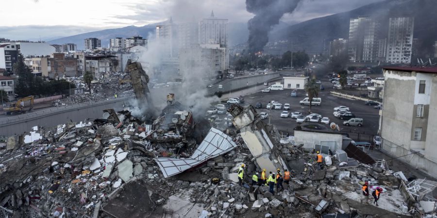 Rescue search for survivors continues after major earthquake hits Turkey and Syria