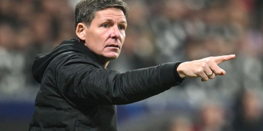 Eintracht Frankfurts Trainer Oliver Glasner hatte auch Anfragen aus England.