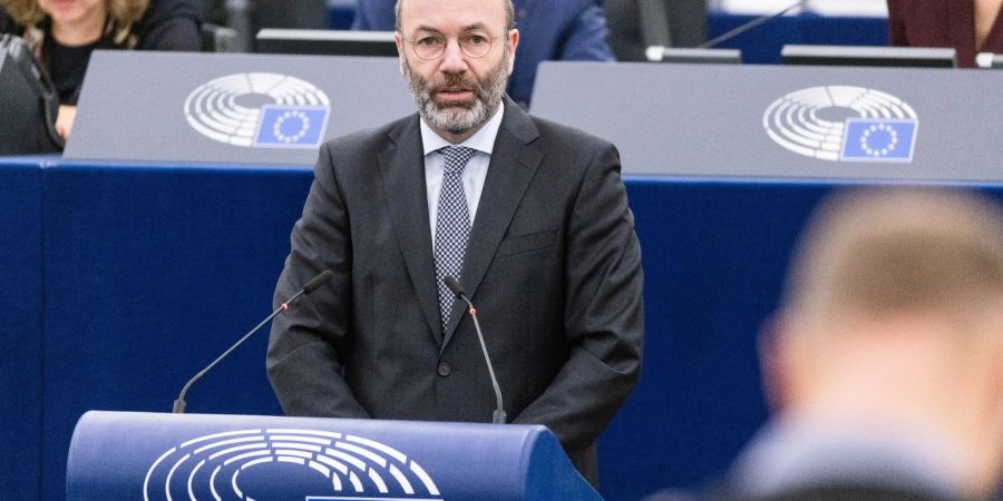«Wenn es technisch nicht anders möglich ist, illegale Migration zu verhindern, dann müssen Zäune denkbar sein», sagt Manfred Weber, Chef Europäischen Volkspartei (EVP).