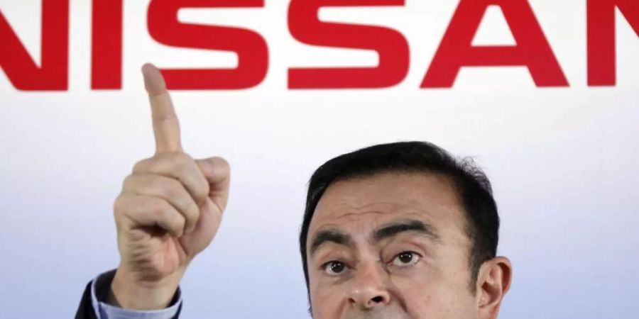 Carlos Ghosn, Automanager und ehemaliger Chef von Nissan, spricht während einer Pressekonferenz in Yokohama. Foto: Koji Sasahara/AP/dpa
