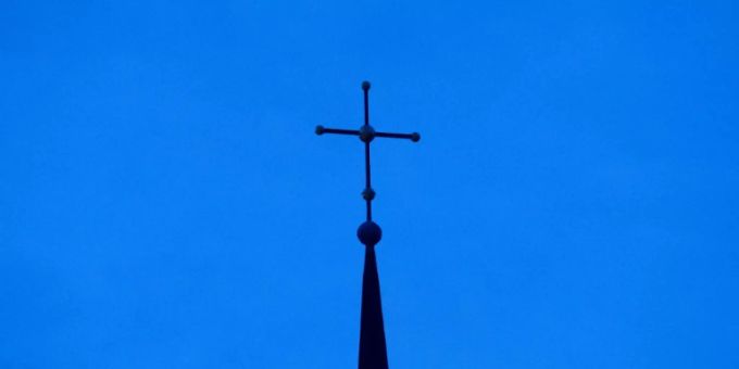 Finanzielle Hilfe - Katholische Kirche entschuldigt sich für Skandal